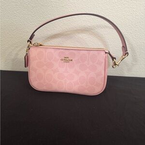 NWT Powder Pink Coach Nolita 19